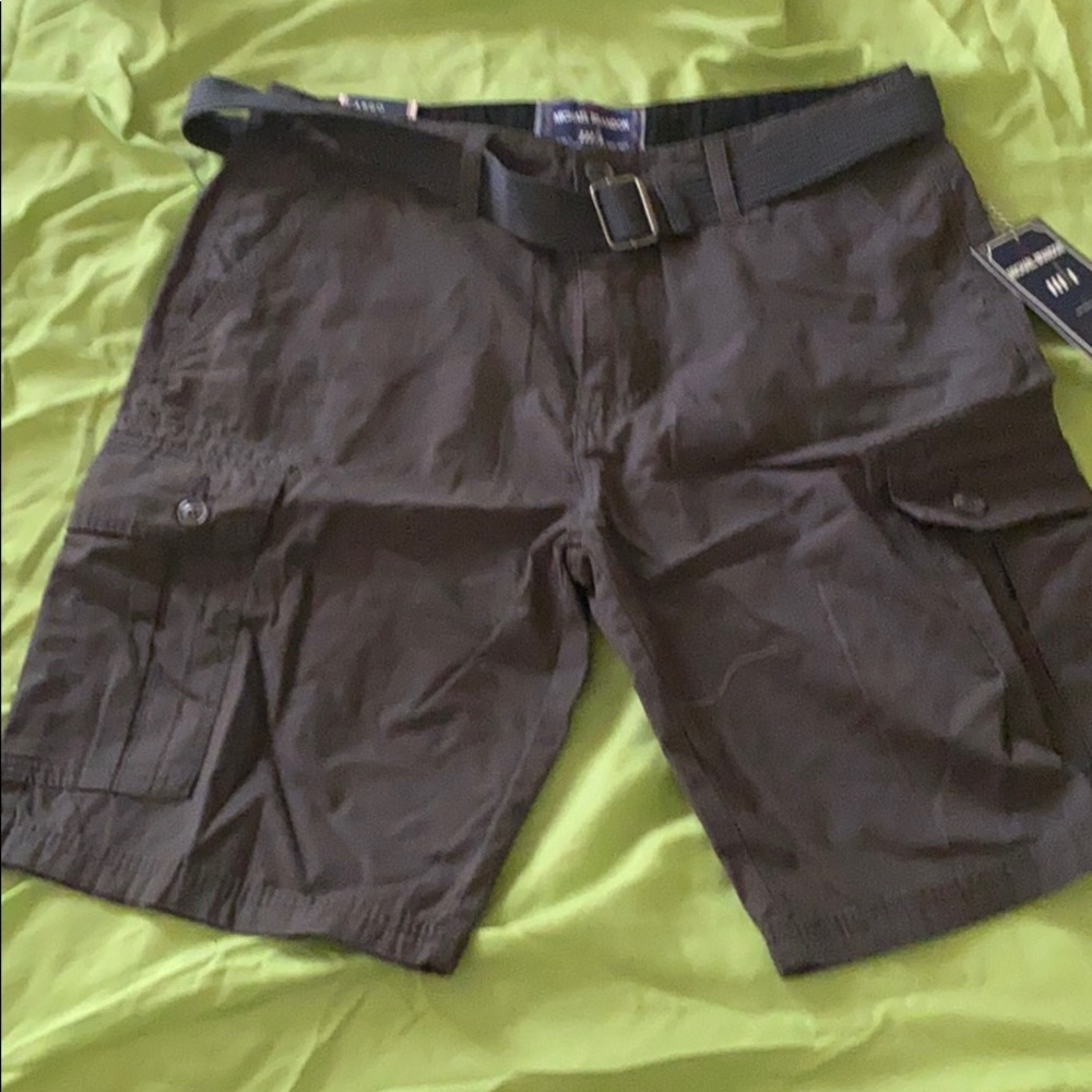 Men’s cargo shorts
